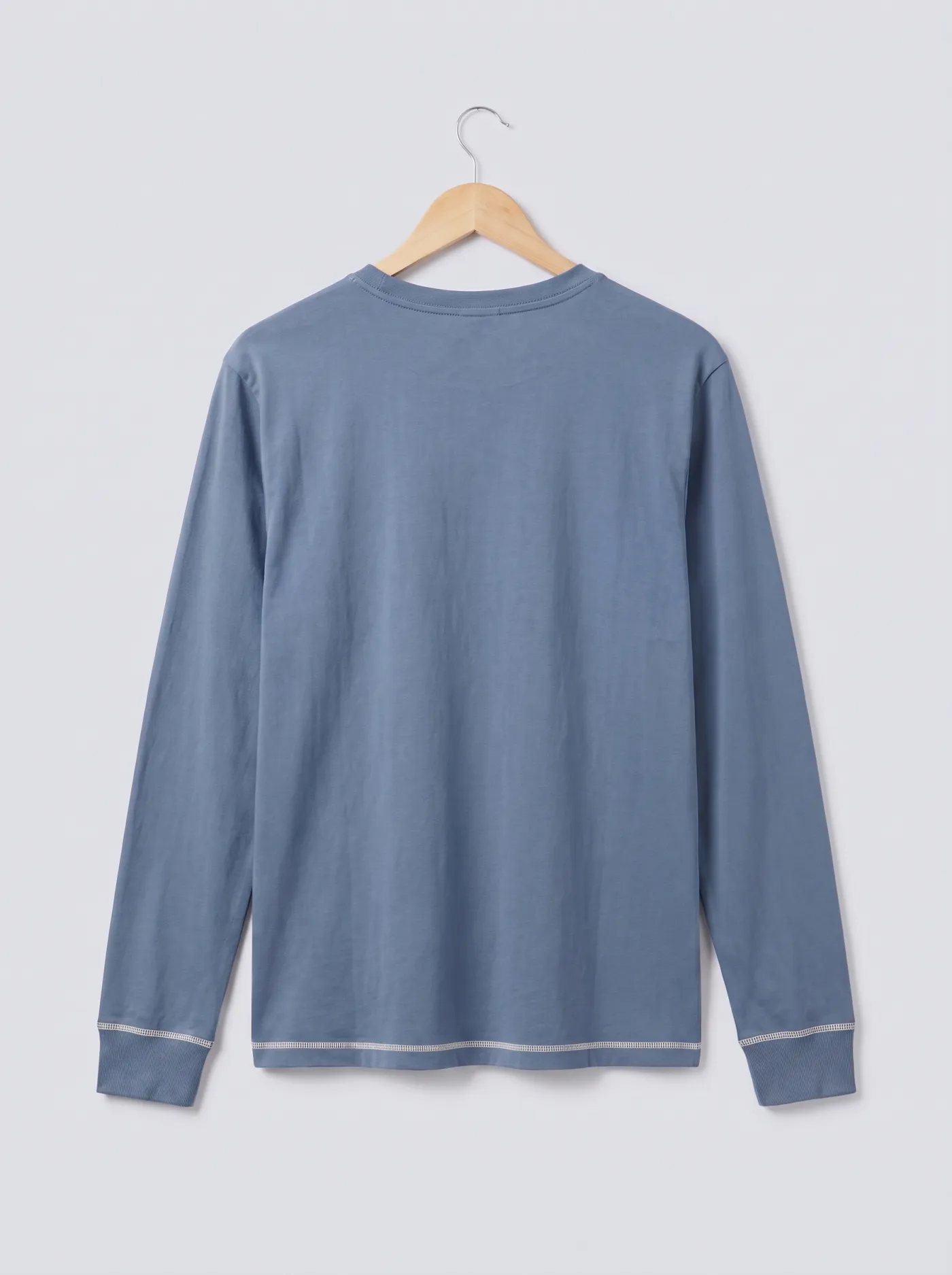 Camiseta Manga Larga Capas, vista de espalda